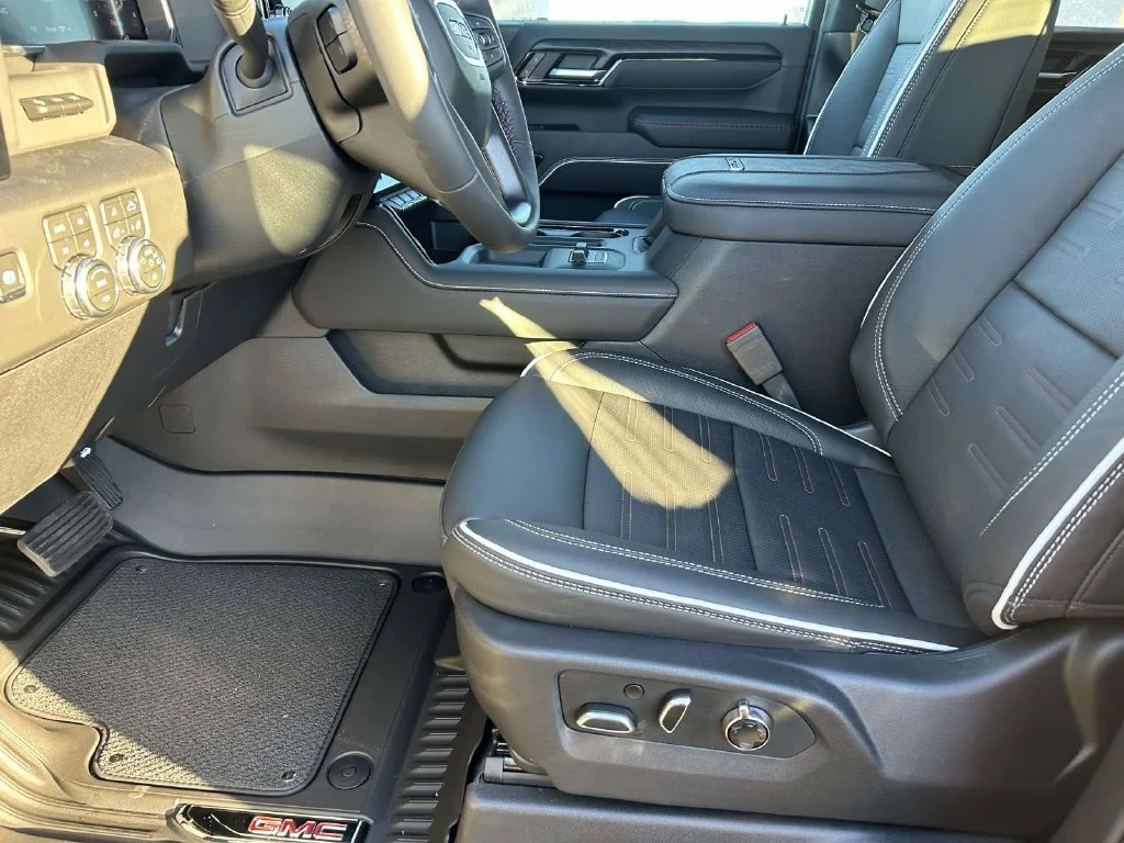 New 2026 Onyx Black GMC AT4X image 16