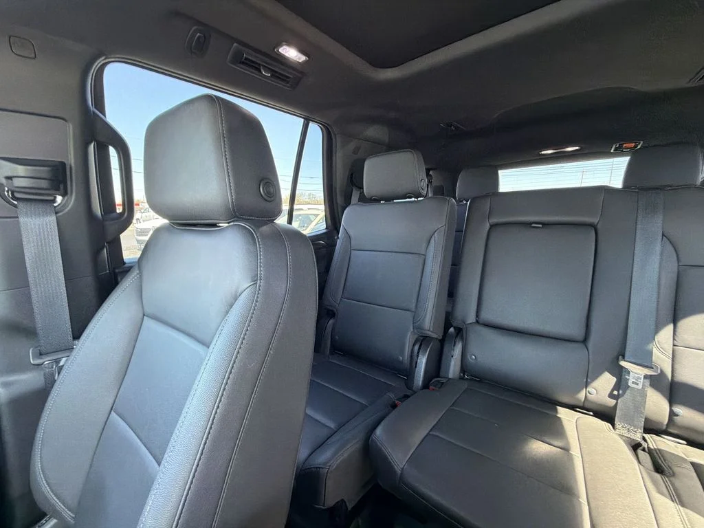 Used 2024 Black Chevrolet Z71 image 12