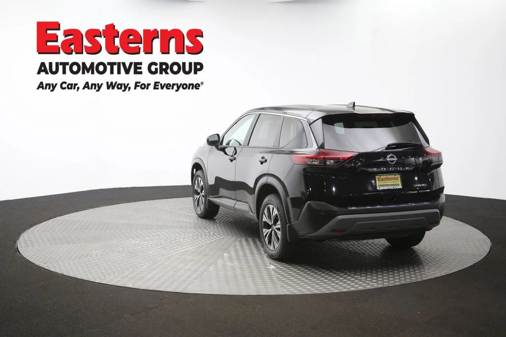 Used 2023 Black Nissan SV image 61