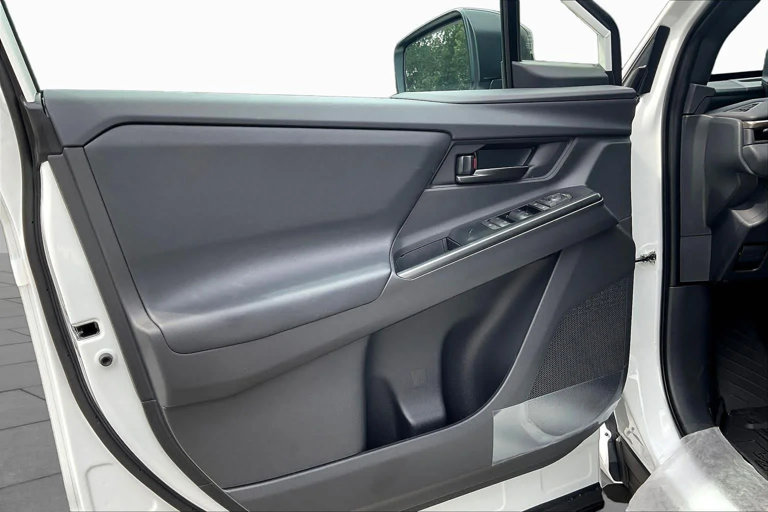 New 2026 Wind Chill Pearl Toyota XLE image 10