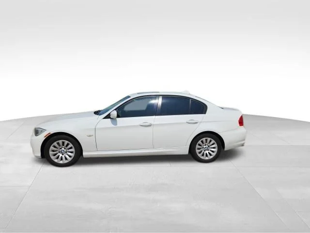 Used 2009 White BMW 328i image 6