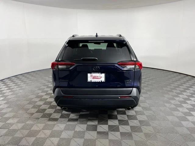 Used 2022 Blue Toyota XLE image 5