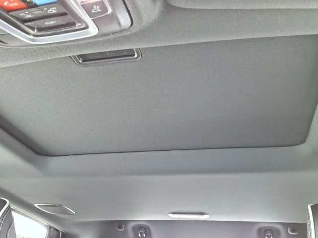 New 2026 Bright White Clear-Coat Exterior Paint RAM Laramie image 27