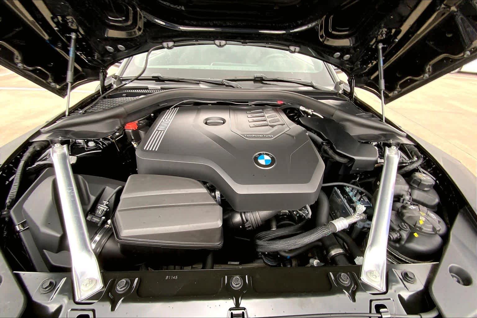 Used 2026 Black Sapphire Metallic BMW sDrive30i image 28