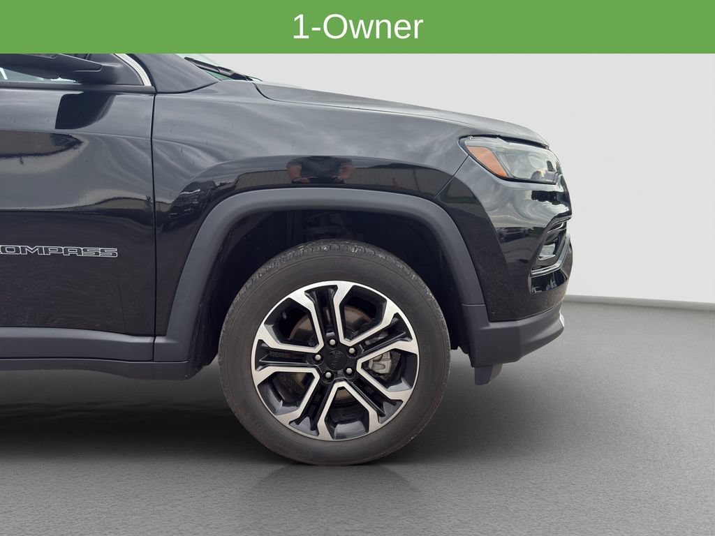 Used 2022 Black Jeep Limited 4x4 image 21