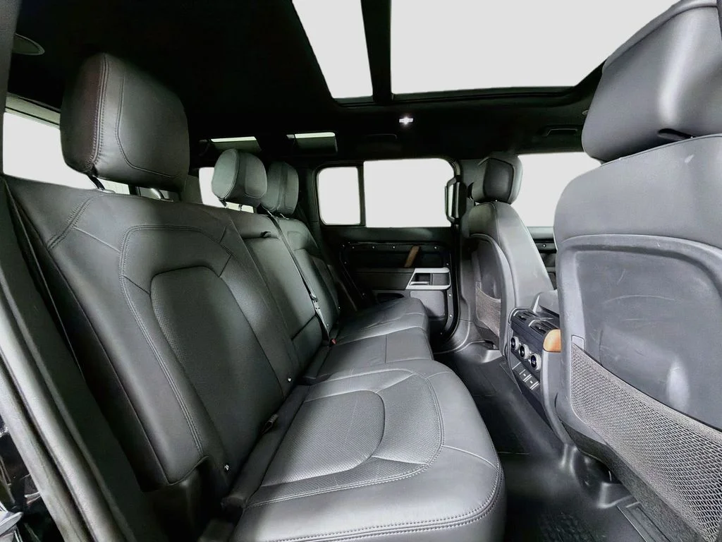 Used 2023 Black Land Rover SE image 29