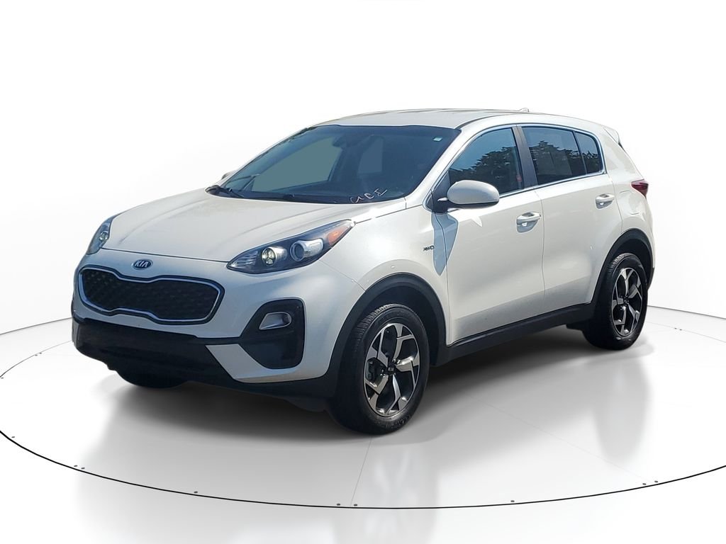 Used 2022 Snow White Pearl Kia LX image 2