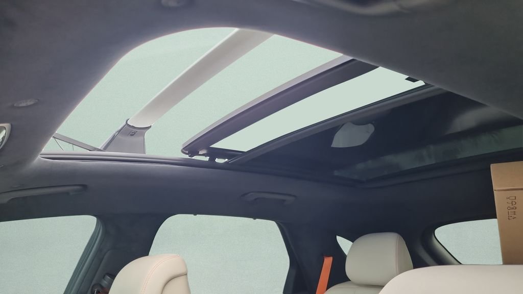 2026 GENESIS GV70 Sport Prestige - Photo 17