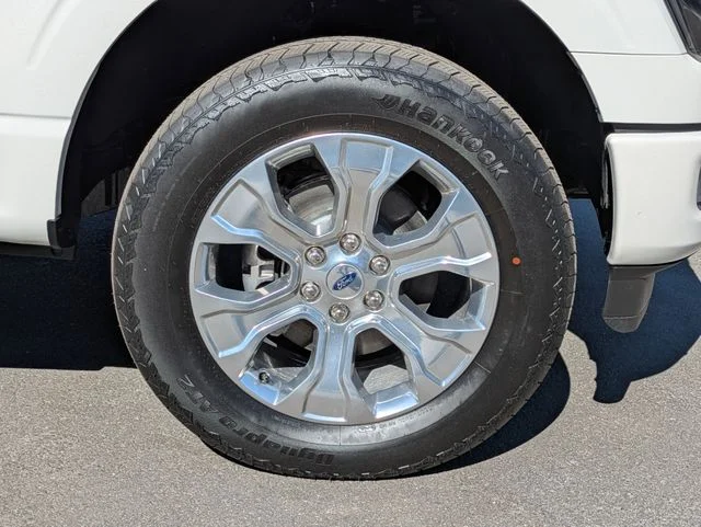New 2026 Star White Metallic Tri-Coat Ford Platinum® image 11