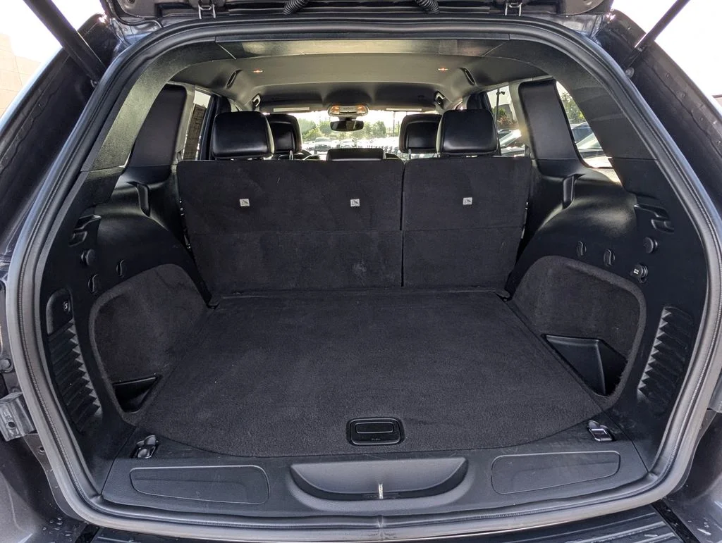 2018 Jeep Grand Cherokee Altitude - Photo 10