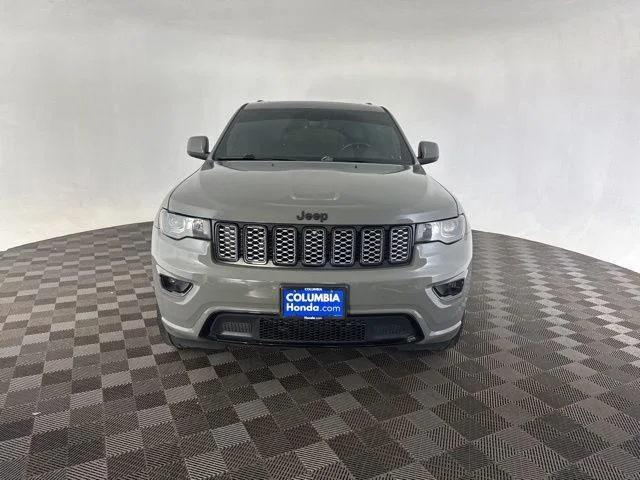 Used 2020 Gray Jeep Altitude image 2