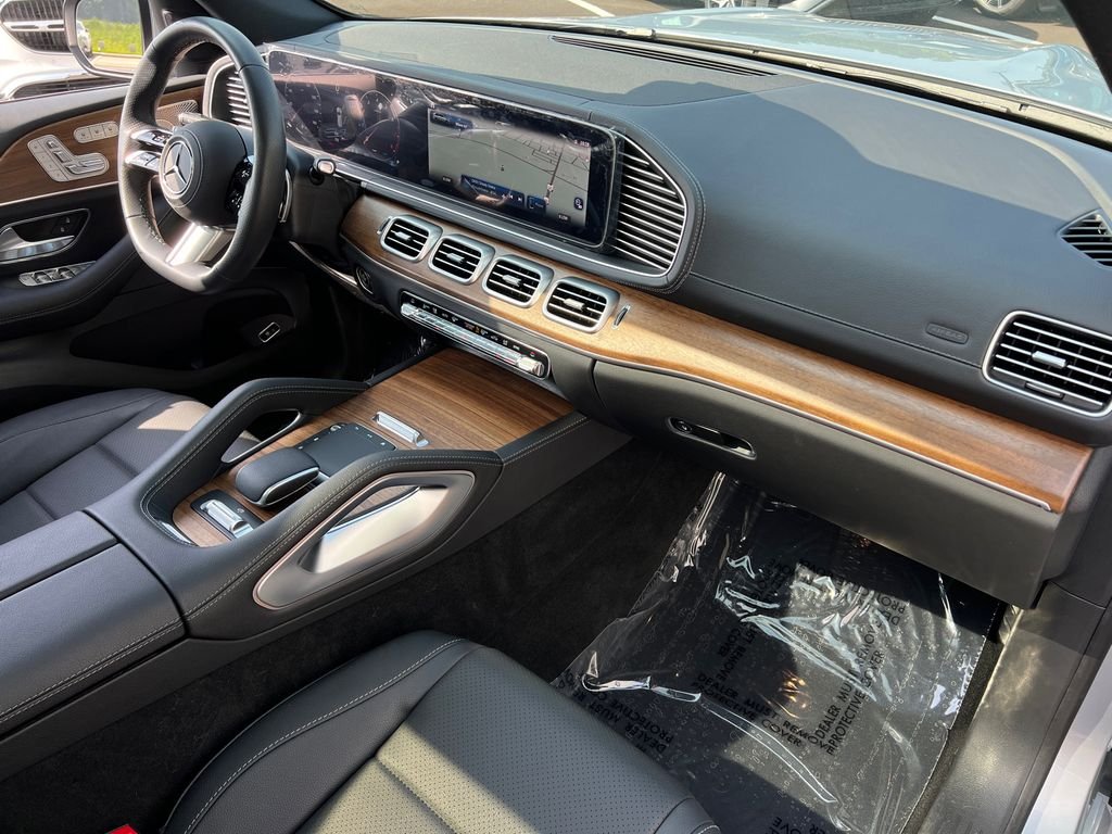 Certified Used 2025 Silver Mercedes-Benz GLS 450 image 29
