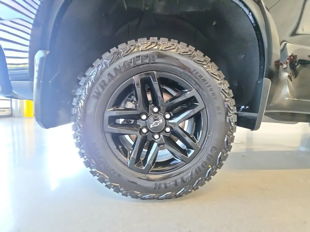 Used 2023 Black Chevrolet LT Trail Boss image 28