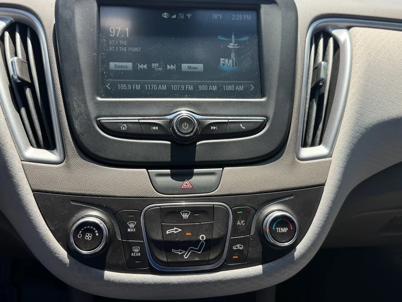 Used 2018 SUMMIT WHITE Chevrolet LS image 12