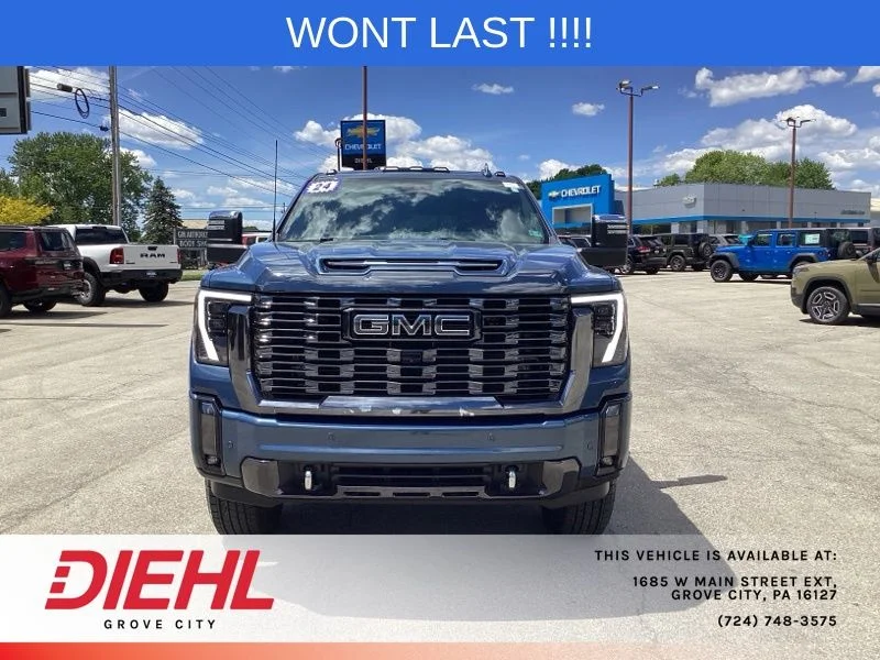 Used 2024 Blue GMC Denali Ultimate image 2