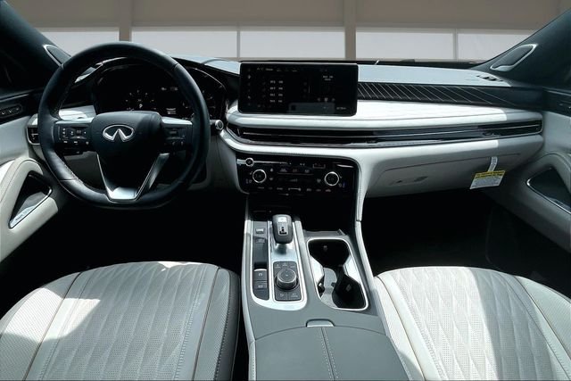 Used 2026 Black INFINITI Autograph image 16