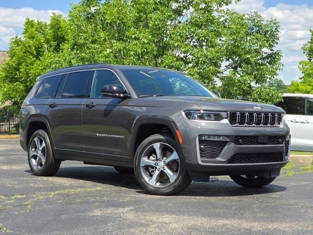 New 2026 Baltic Gray Metallic Clearcoat Jeep Limited image 2
