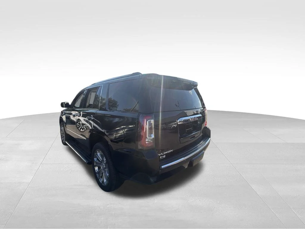 Used 2016 Black GMC Denali image 3