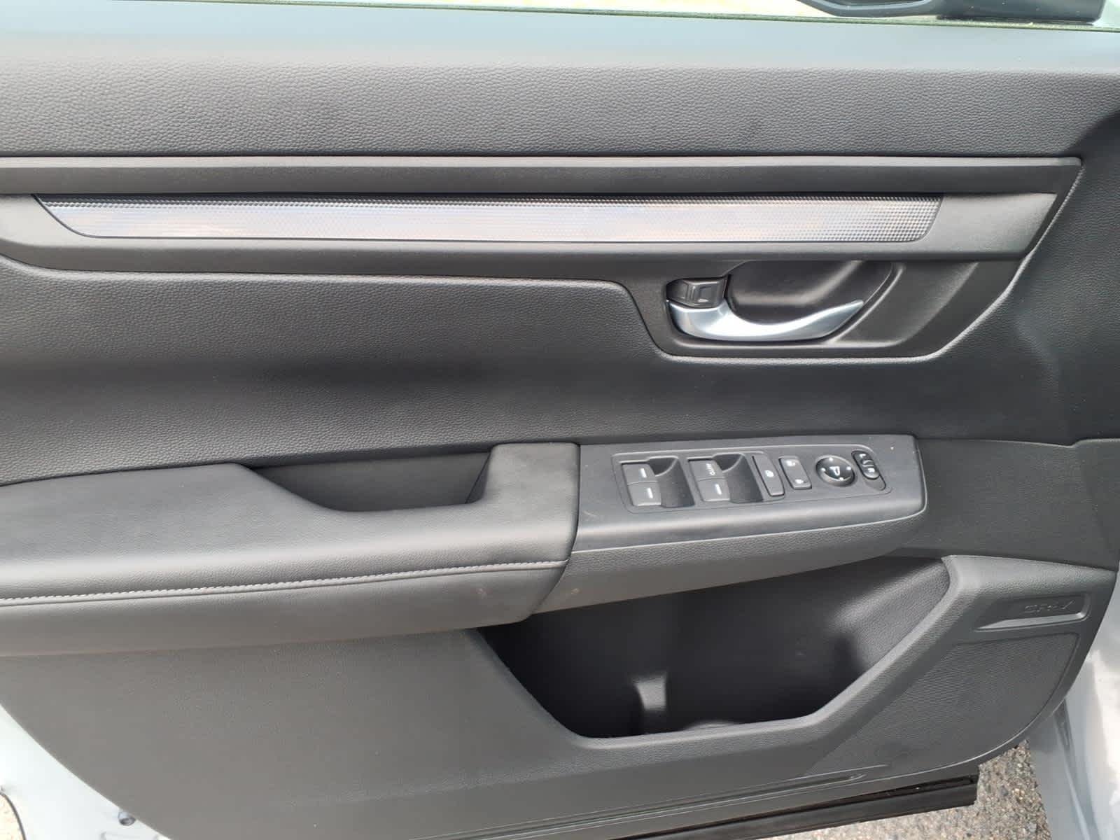 2024 Honda CR-V LX - Photo 16