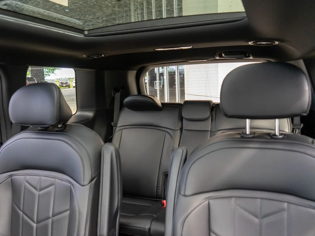 New 2027 Glacial White Pearl Kia X-LINE SX image 13