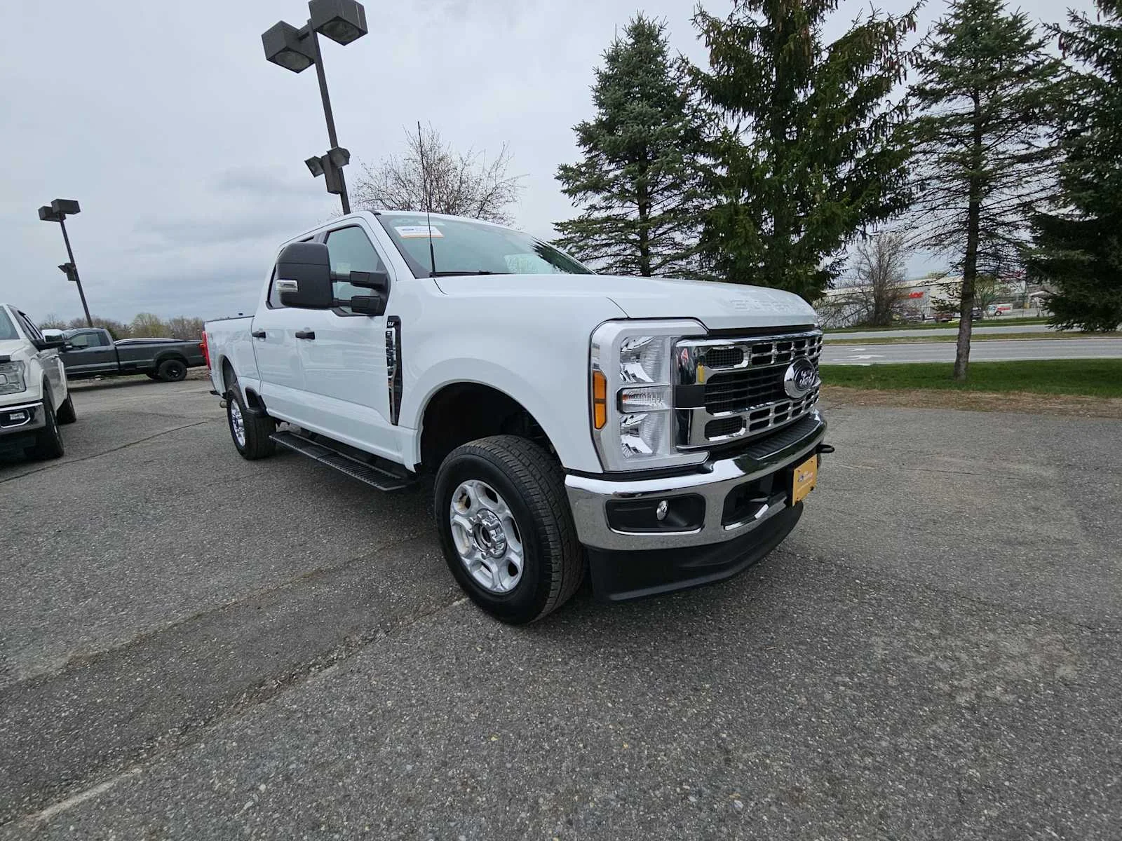 2025 Ford F-250 XLT 4x4 Crew Cab 6-3/4' Box's photo