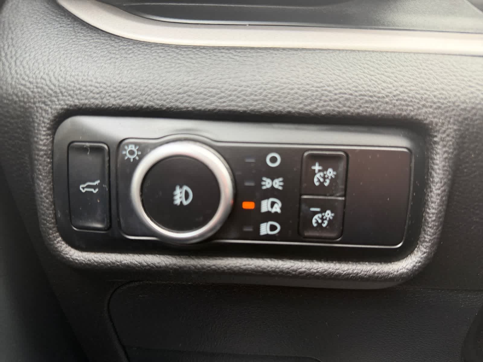 Used 2023 Agate Black Ford XLT image 24