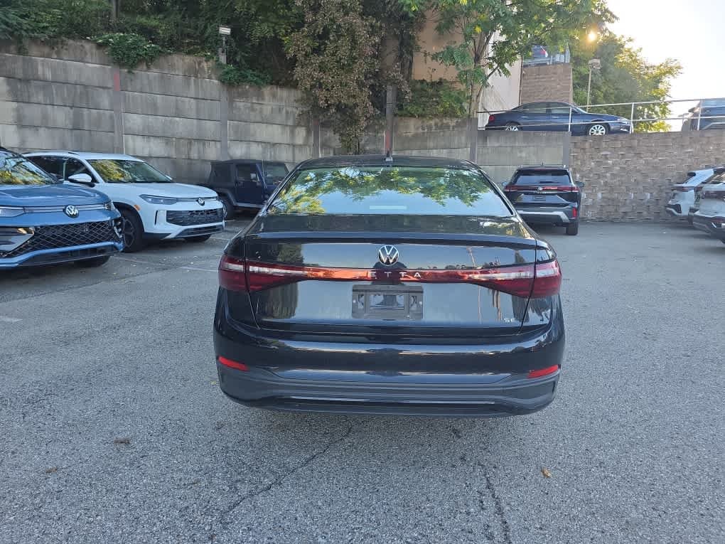 Certified Used 2026 Deep Black Pearl Volkswagen SE image 4