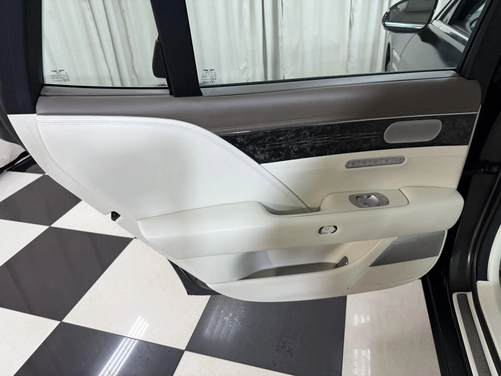 Used 2023 Gray Genesis 3.5T e-SC image 47