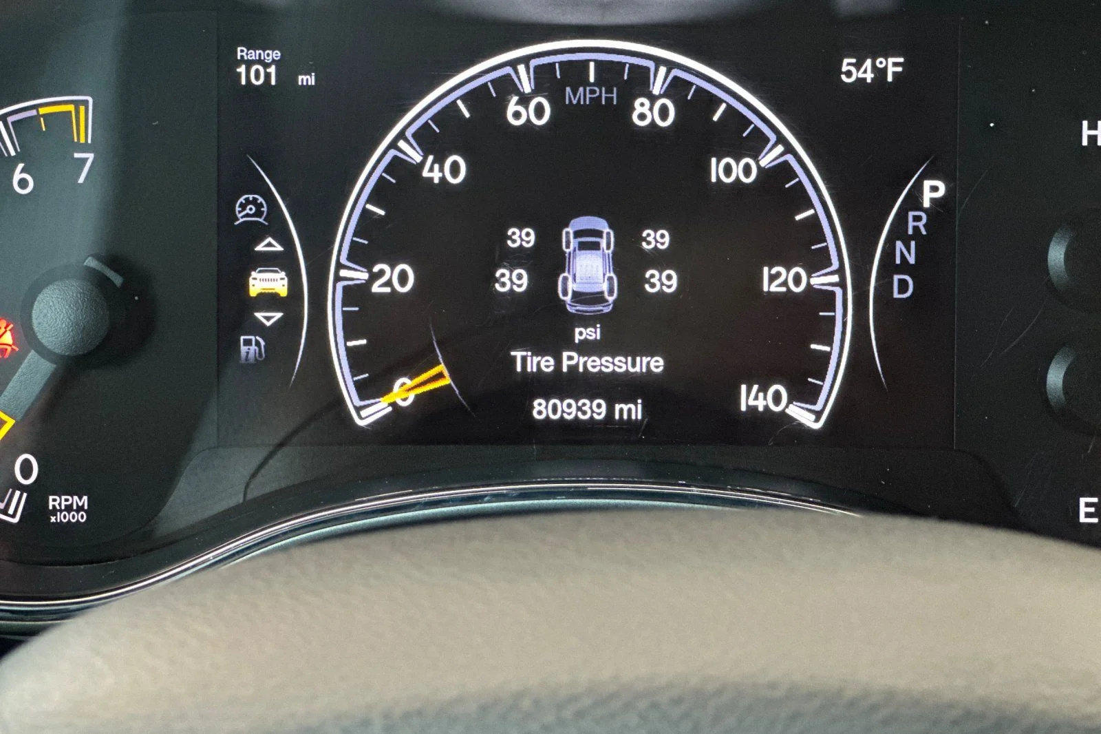 Used 2019 Red Jeep Altitude image 30