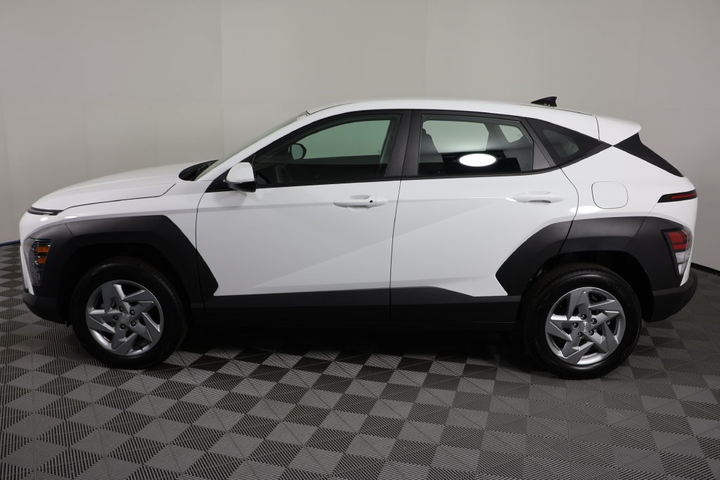 Used 2027 Atlas White Hyundai SE image 5