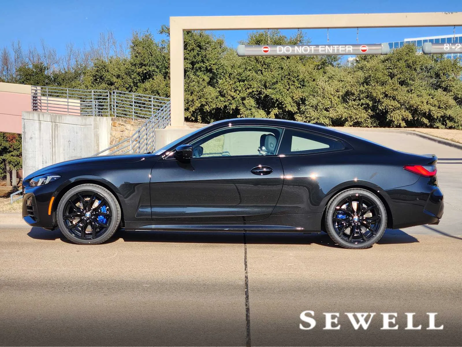 New 2026 Black Sapphire Metallic BMW 430i image 3