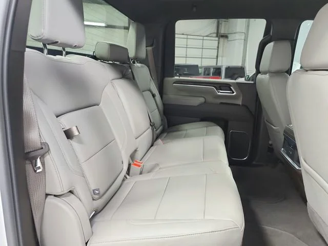Used 2025 Summit White GMC SLT image 45