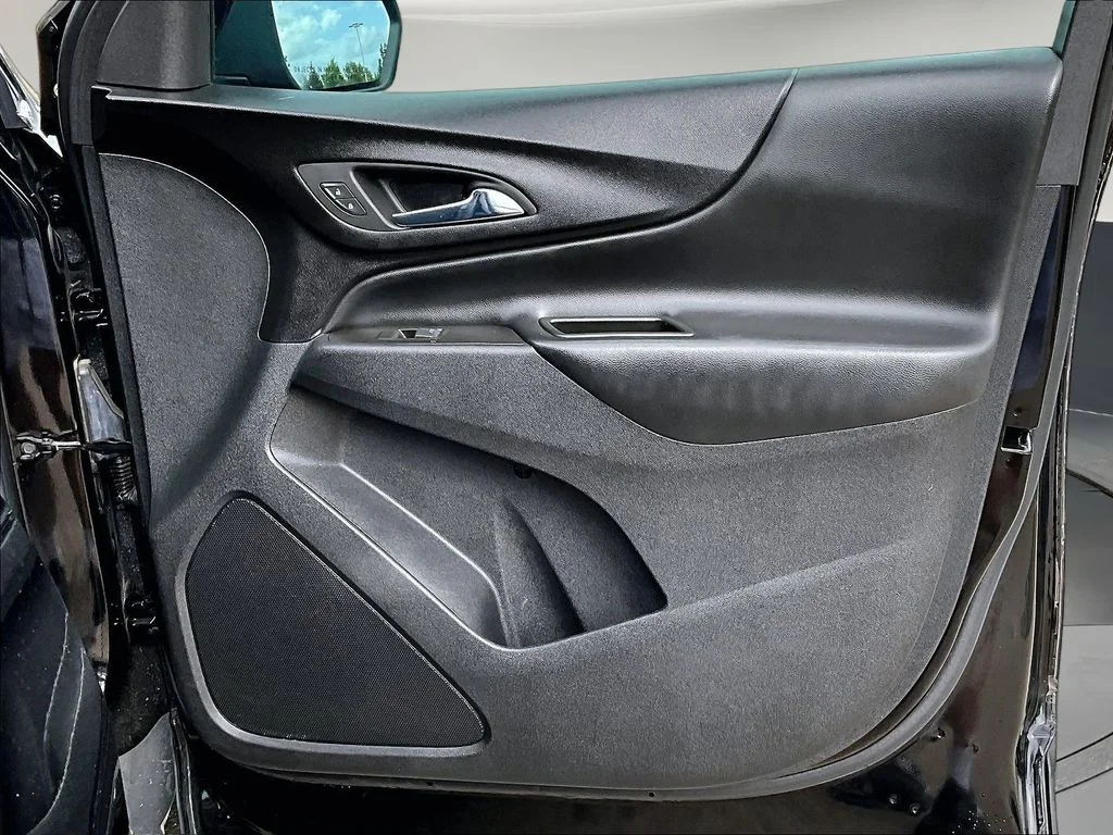 Used 2022 Black Chevrolet LT image 32