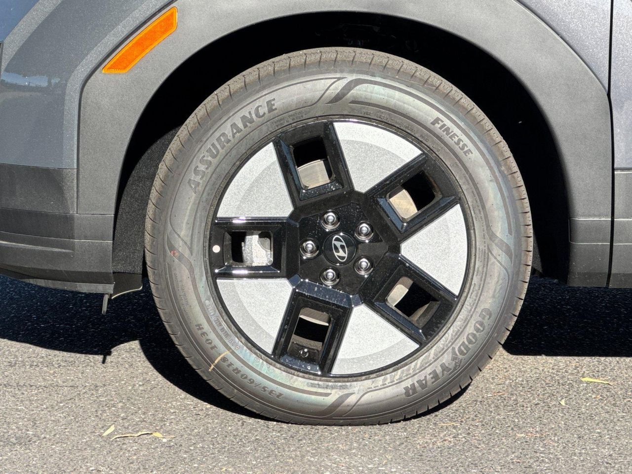 New 2027 Gray Hyundai SEL image 24