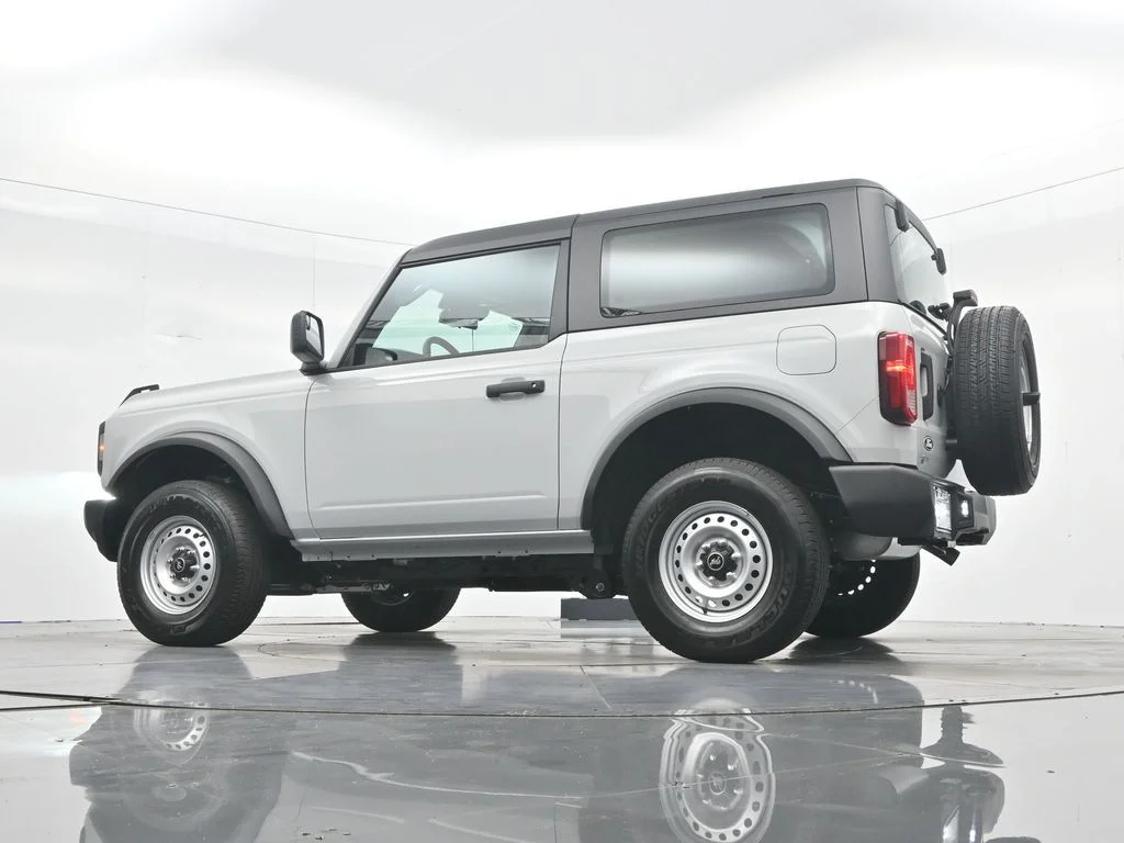 New 2026 Avalanche Gray Ford Base image 41
