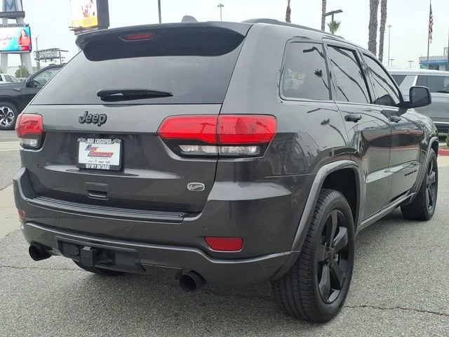 Used 2015 Gray Jeep Overland image 4
