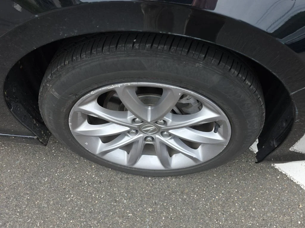 Used 2021 Majestic Black Pearl Acura Base image 12