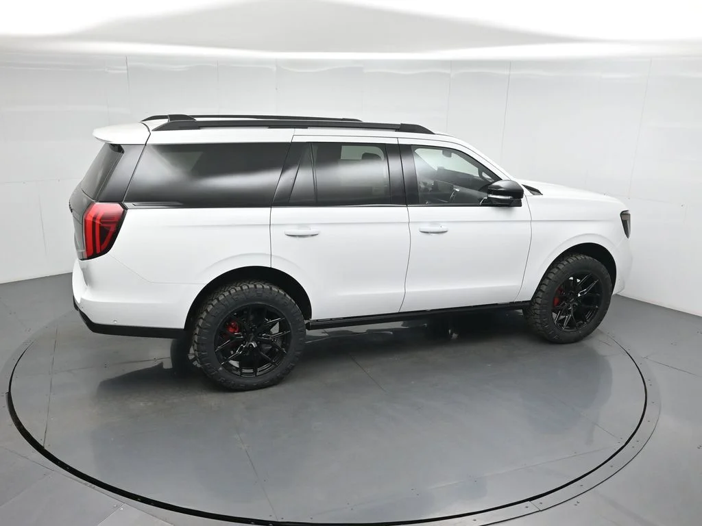 New 2025 Oxford White Ford Platinum image 38