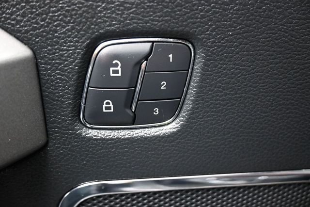 Used 2015 Black Ford Platinum image 21