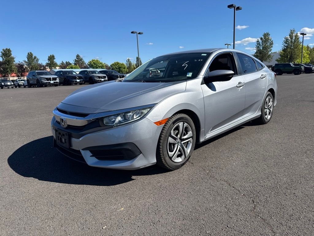 Used 2018 Lunar Silver Metallic Honda LX image 3