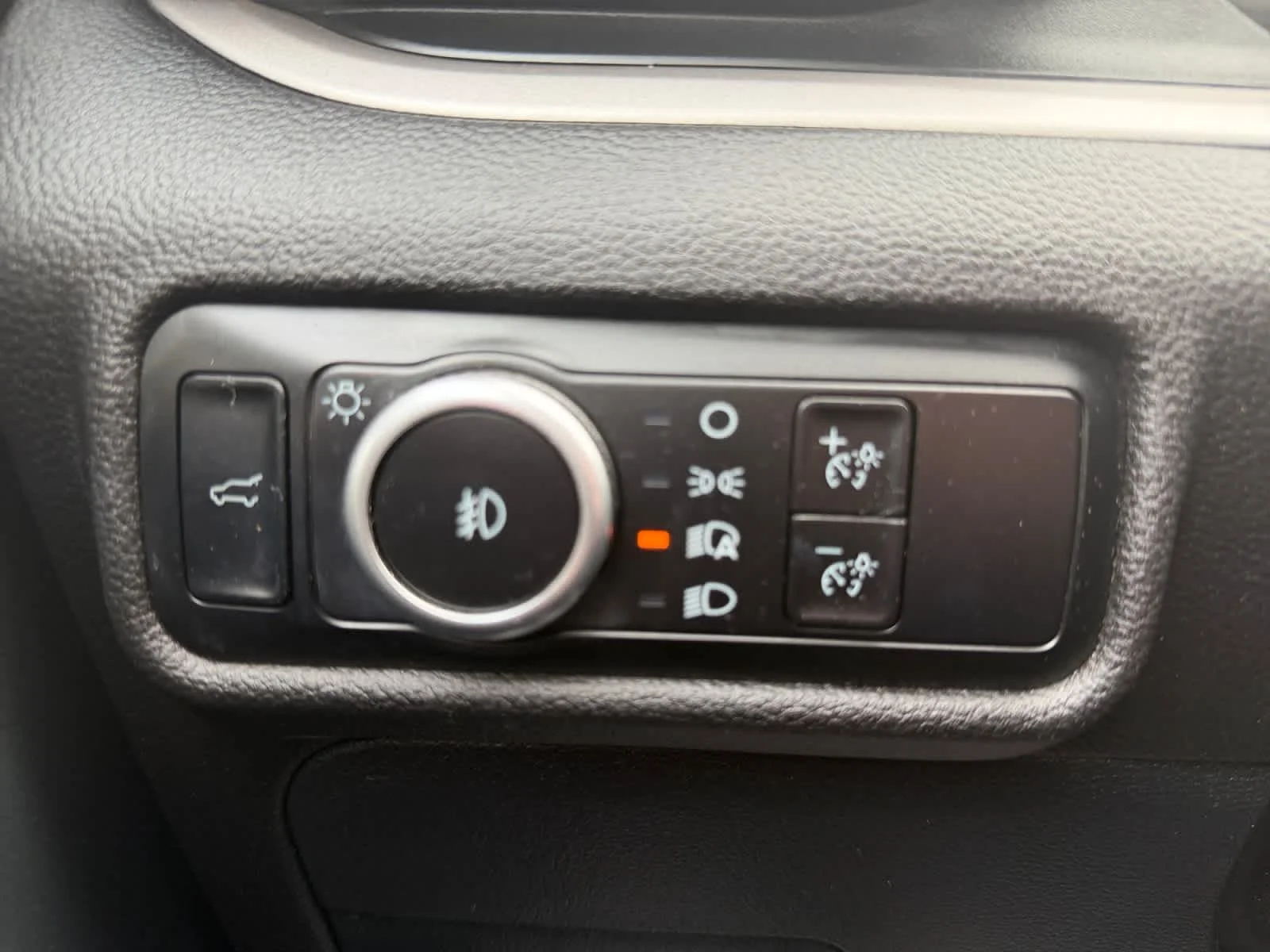 Used 2023 Agate Black Ford XLT image 22