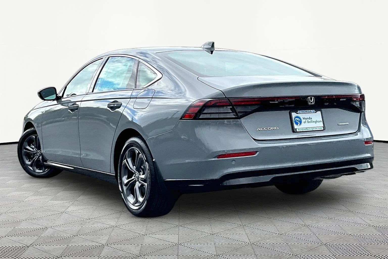 New 2026 Urban Gray Pearl Honda EX-L image 3