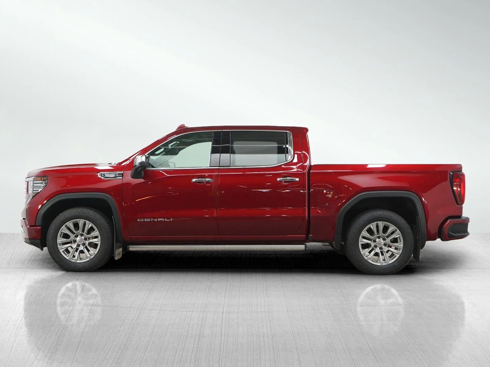 Used 2024 GMC Sierra 1500 Denali with VIN 1GTUUGE84RZ198815 for sale in Roseville, Minnesota