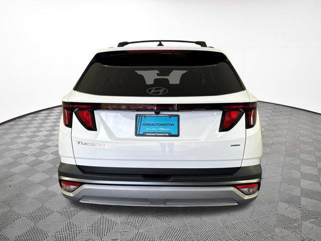 New 2026 White Hyundai SEL AWD image 10
