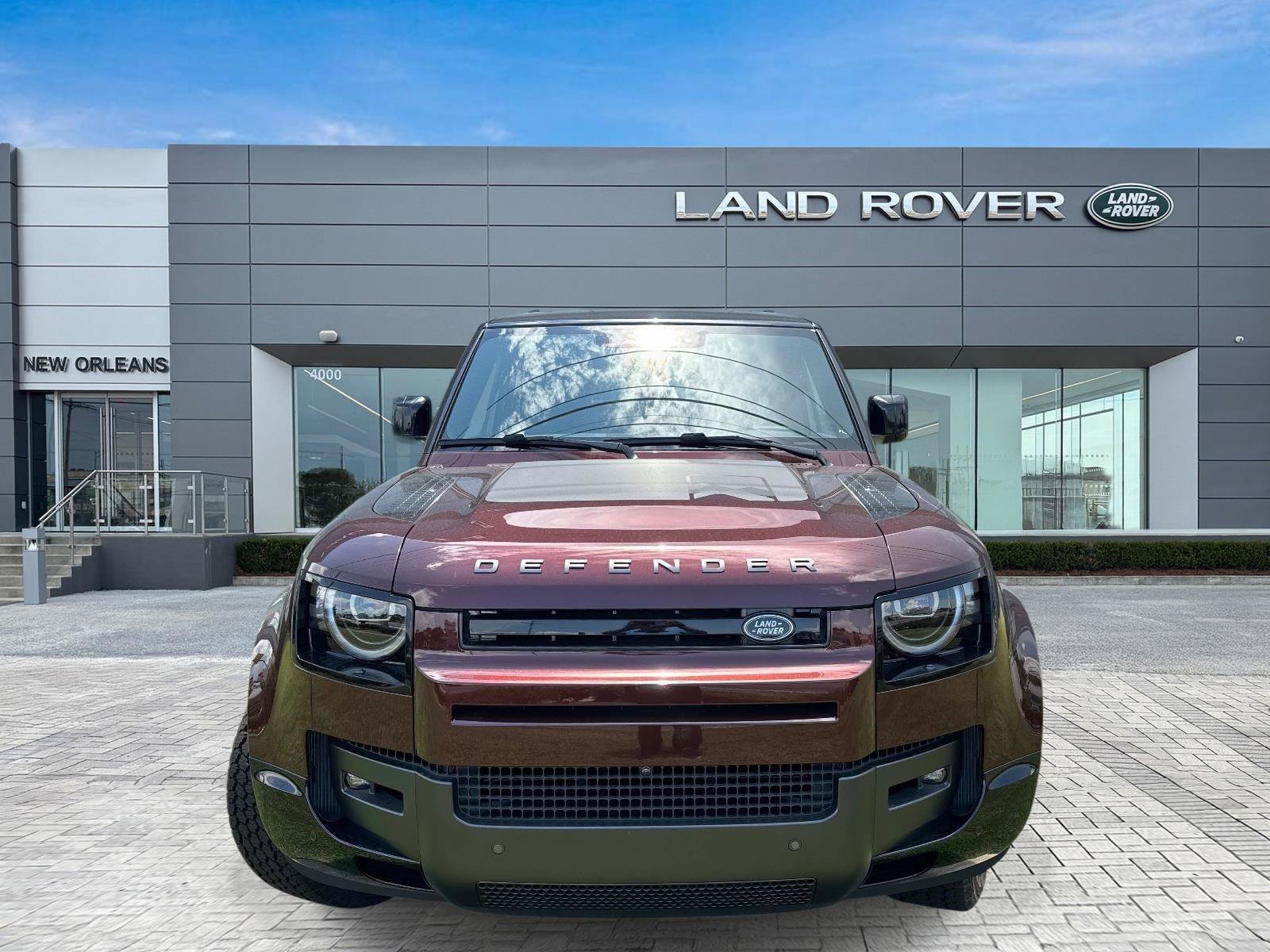 New 2026 Sedona Red Land Rover X-Dynamic SE image 4