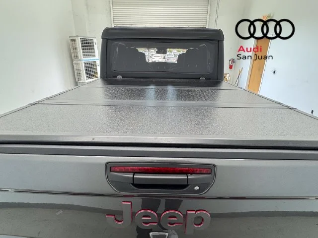 Used 2025 Gray Jeep Rubicon image 14
