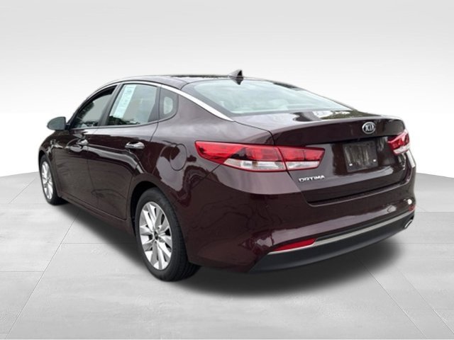 Certified Used 2018 Purple Kia LX image 12