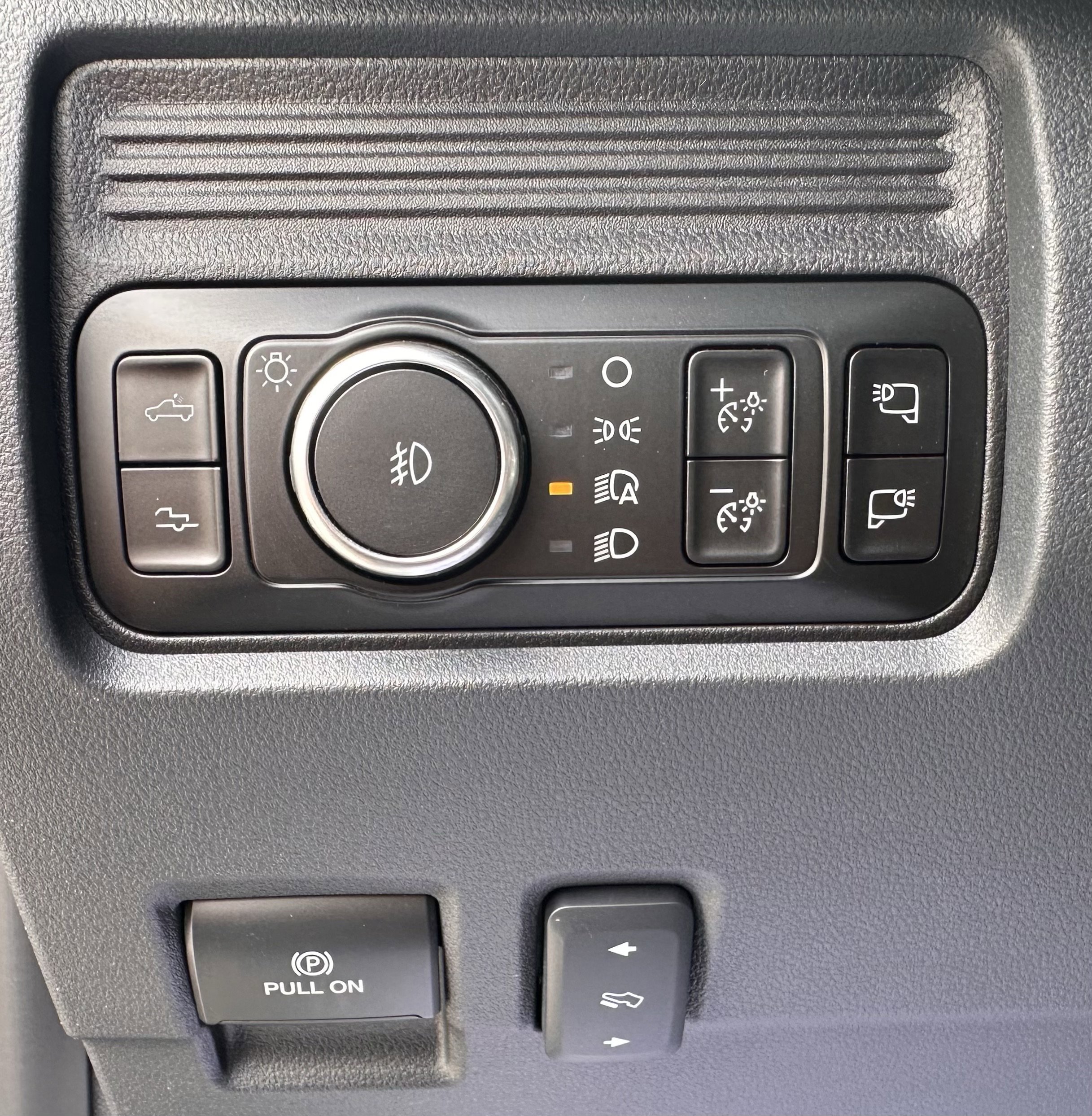 Used 2026 Laser Red Tinted Clearcoat Ford Platinum Tremor image 21