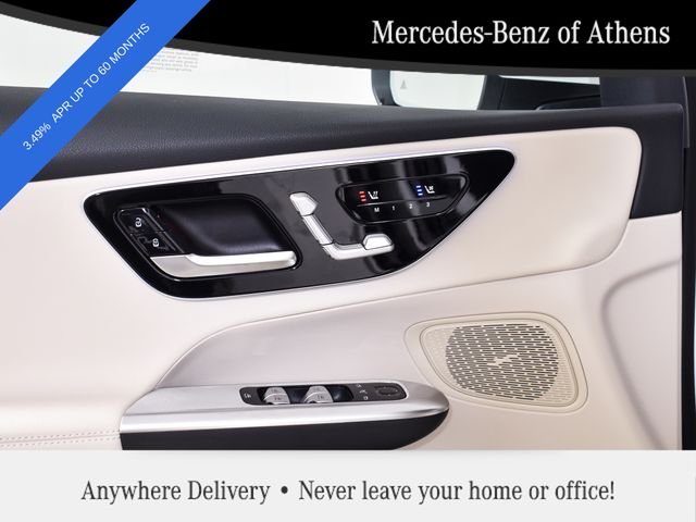 New 2026 Polar White Mercedes-Benz GLC 300 image 17