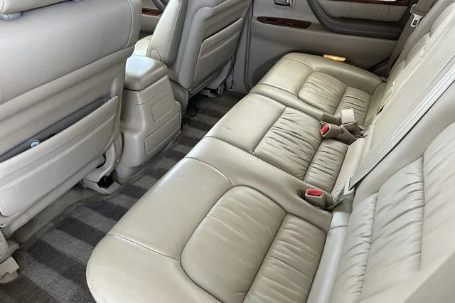 Used 1998  Lexus 470 image 14